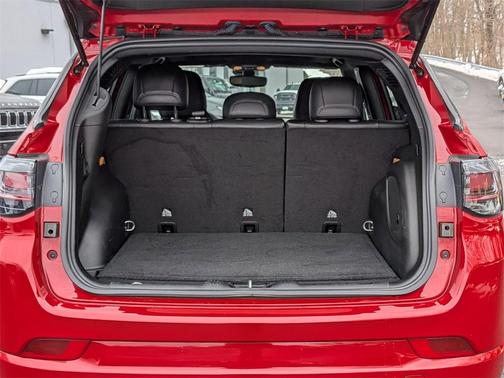 2023 Jeep Compass (RED) Edition