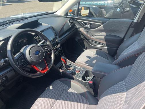 Ice Silver Metallic 2023 Subaru Forester Sport