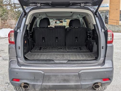 2022 Subaru Ascent Limited 8-Passenger