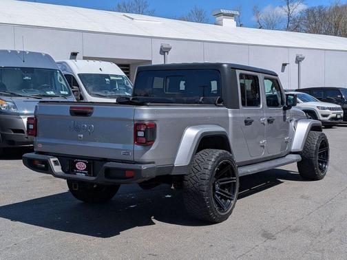 Billet Silver Metallic Clearcoat 2020 Jeep Gladiator Overland