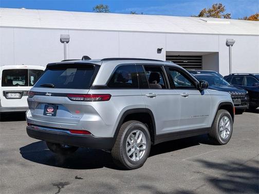 2025 Jeep Grand Cherokee Laredo X