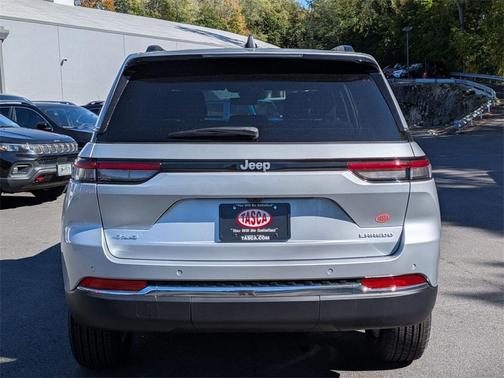 2025 Jeep Grand Cherokee Laredo X