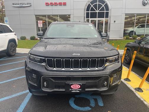 2023 Jeep Grand Cherokee Overland