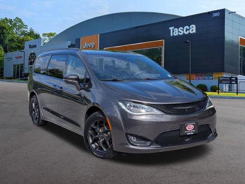 Granite Crystal Clearcoat Metallic 2020 Chrysler Pacifica Limited
