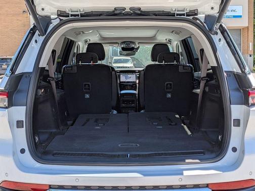 Bright White Clearcoat 2023 Jeep Grand Cherokee L Limited
