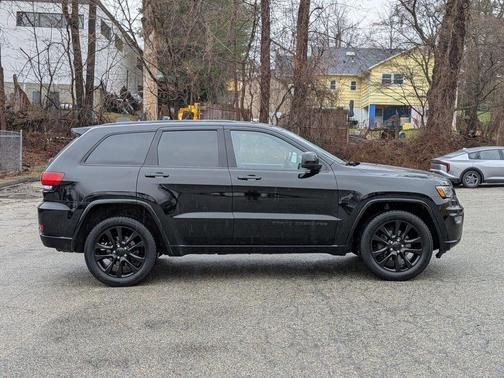 2020 Jeep Grand Cherokee Altitude