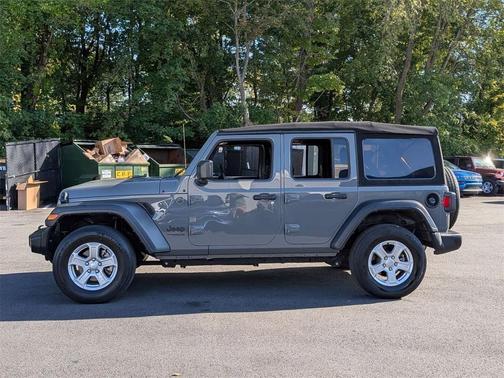 2022 Jeep Wrangler Unlimited Sport