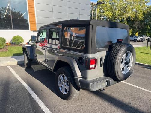 2022 Jeep Wrangler Unlimited Sport