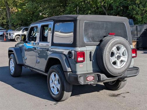 2022 Jeep Wrangler Unlimited Sport
