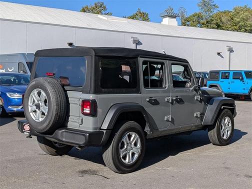 2022 Jeep Wrangler Unlimited Sport