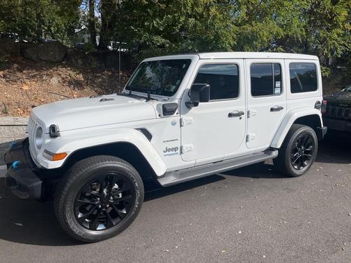 2022 Jeep Wrangler Unlimited 4xe Sahara