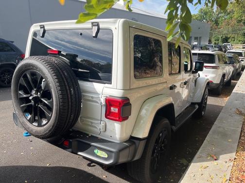 2022 Jeep Wrangler Unlimited 4xe Sahara