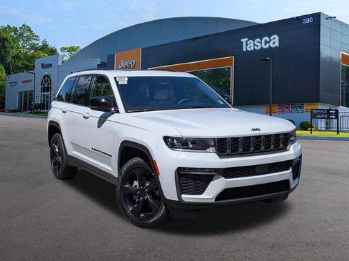 Bright White Clearcoat 2026 Jeep Grand Cherokee Limited