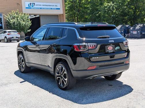 Diamond Black 2023 Jeep Compass Limited
