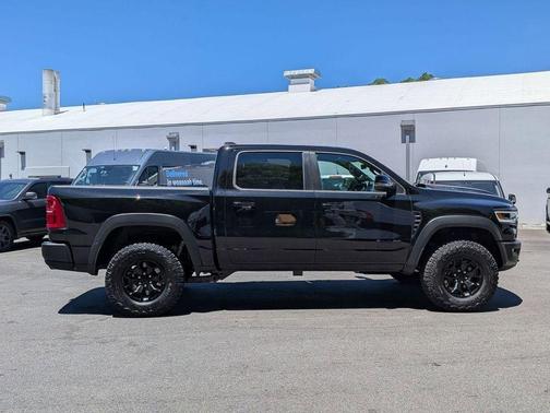 Diamond Black 2026 RAM 1500 RHO