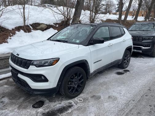2022 Jeep Compass Altitude