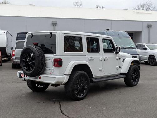 2022 Jeep Wrangler Unlimited Sahara High Altitude