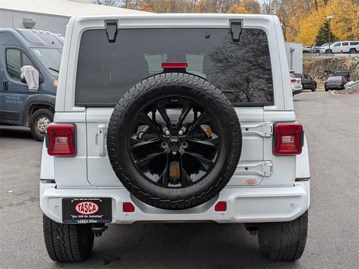 2022 Jeep Wrangler Unlimited Sahara High Altitude