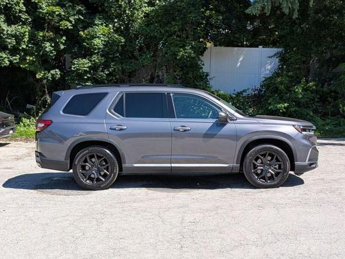 Sonic Gray Pearl 2025 Honda Pilot Touring