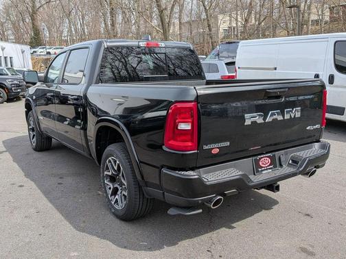 Diamond Black 2026 RAM 1500 Laramie