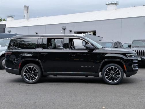 2022 Jeep Wagoneer Series III