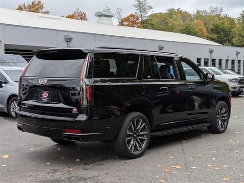 2023 Cadillac Escalade ESV Sport