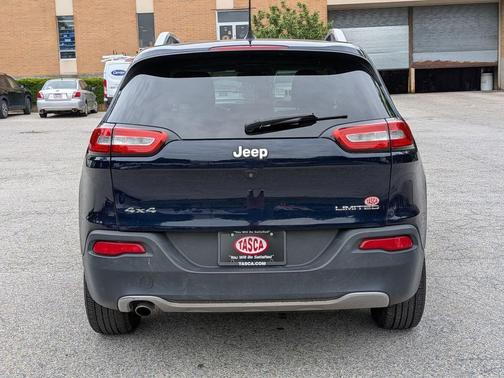 True Blue Pearlcoat 2016 Jeep Cherokee Limited