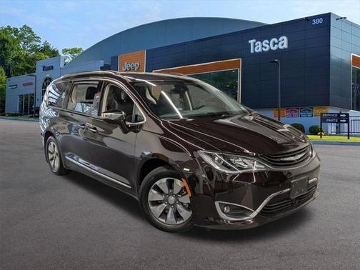 2018 Chrysler Pacifica Hybrid Limited
