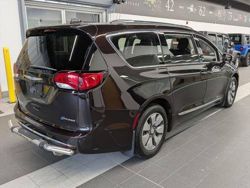 2018 Chrysler Pacifica Hybrid Limited