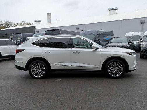 White 2023 Acura MDX Advance