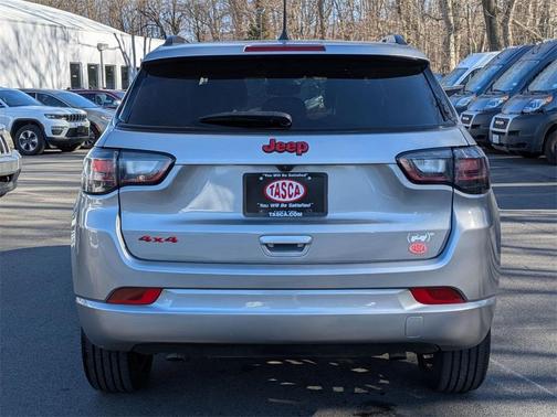 2023 Jeep Compass (RED) Edition