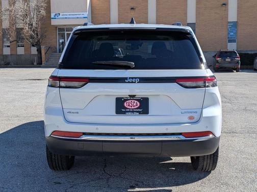 2023 Jeep Grand Cherokee Laredo