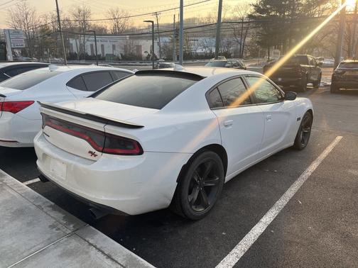 2017 Dodge Charger R/T