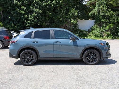 Pearl 2024 Honda HR-V Sport