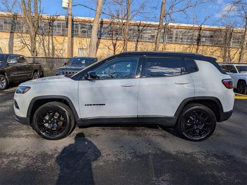 2022 Jeep Compass Altitude
