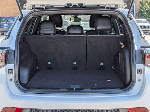 Bright White Clearcoat 2023 Jeep Compass Latitude Lux