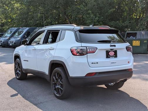 2022 Jeep Compass Altitude