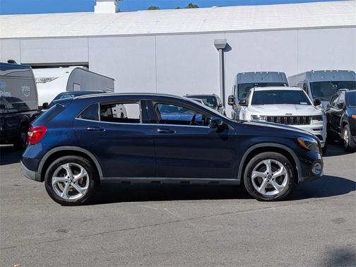 2018 Mercedes-Benz GLA 250 Base 4MATIC