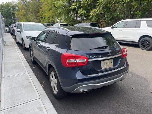 2018 Mercedes-Benz GLA 250 Base 4MATIC