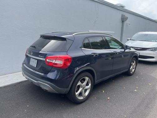 2018 Mercedes-Benz GLA 250 Base 4MATIC