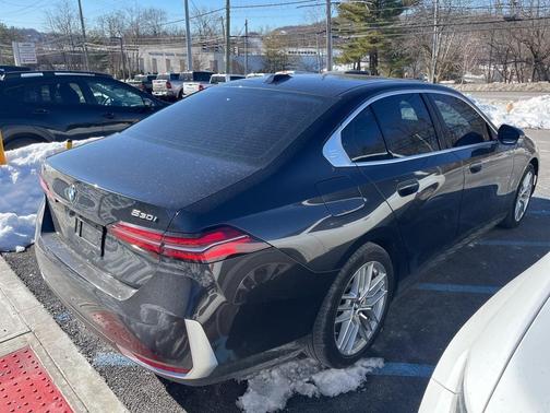 2024 BMW 530 i xDrive