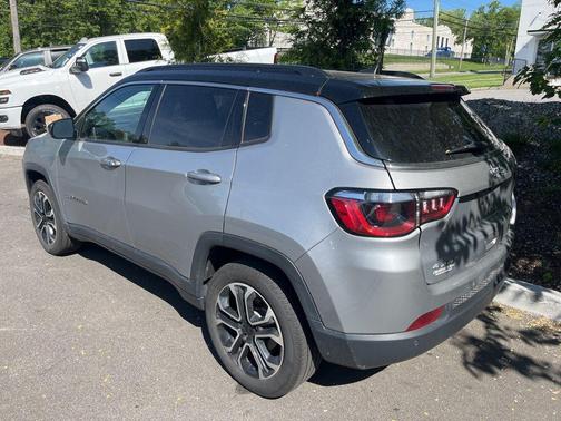 Billet Silver Metallic Clearcoat 2023 Jeep Compass Limited
