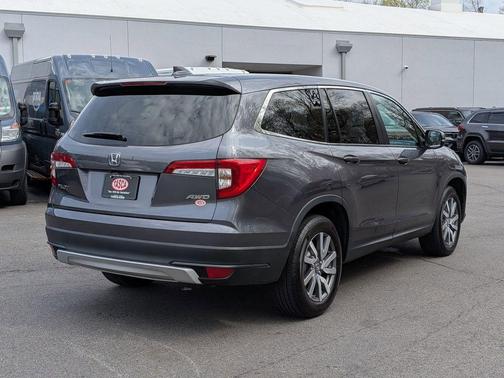 Modern Steel Metallic 2022 Honda Pilot EX-L