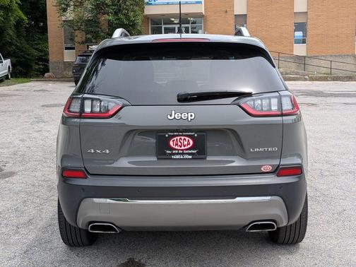 Sting Gray Clearcoat 2021 Jeep Cherokee Limited