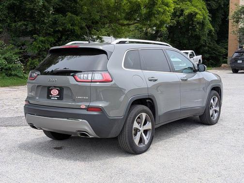 Sting Gray Clearcoat 2021 Jeep Cherokee Limited