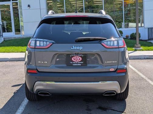 Sting Gray Clearcoat 2021 Jeep Cherokee Limited