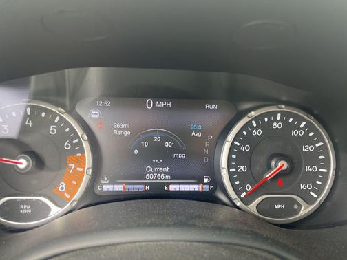 Alpine White Clearcoat 2022 Jeep Renegade Limited