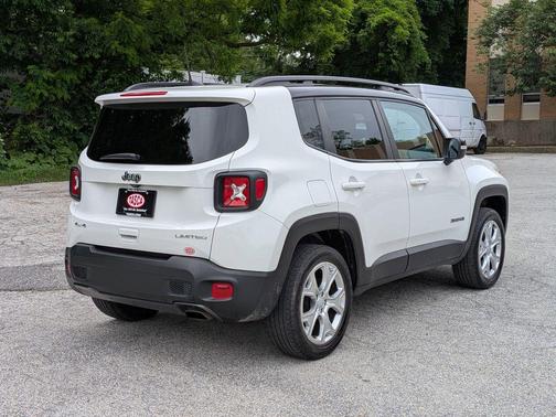 Alpine White Clearcoat 2022 Jeep Renegade Limited