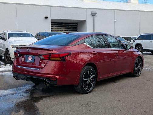 2023 Nissan Altima 2.5 SR