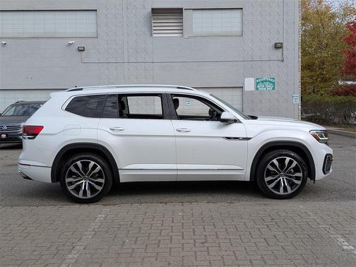 2023 Volkswagen Atlas 3.6L SEL Premium R-Line